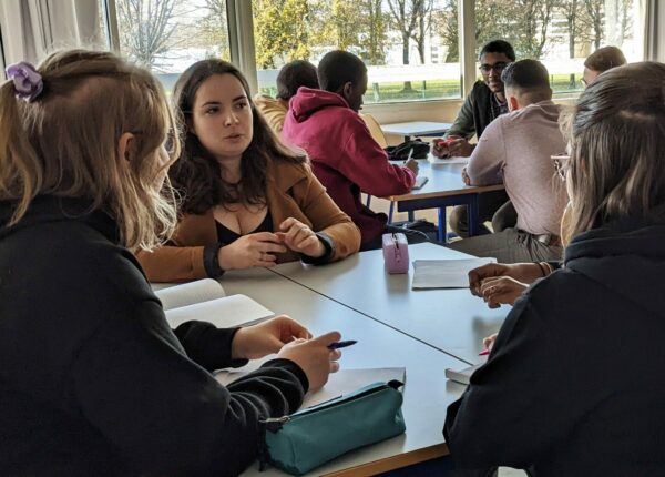 Mathilde partage son expérience avec les étudiants de GEII