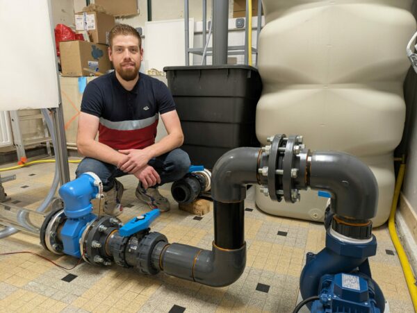 Son dispositif expérimental se situe dans les locaux de l'IRDL à l'IUT de Brest