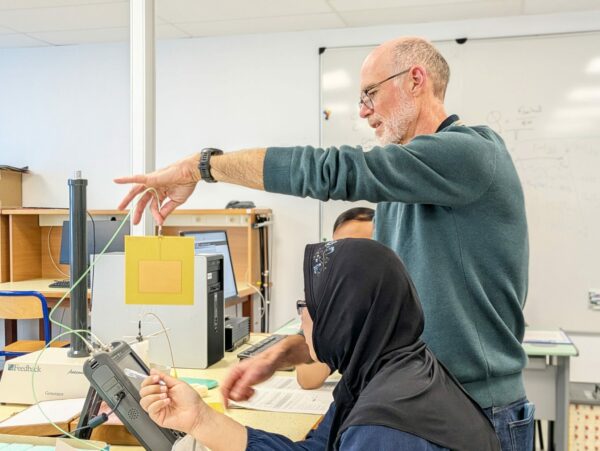 Marc Leroy, enseignant-chercheur à l'IUT, en pleine formation