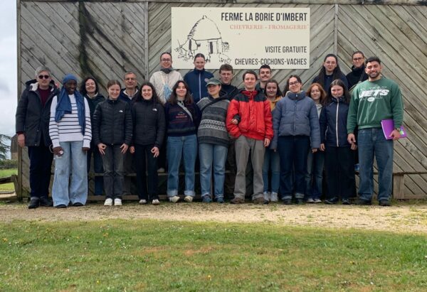 Visite de « La Borie d'Imbert », une exploitation qui intègre la transformation à la ferme.